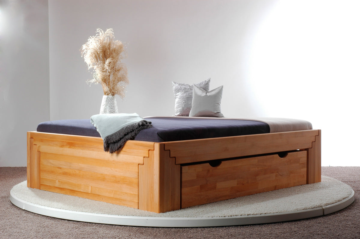 Bett Porto 50 Plus mit Fußblende und seitlicher Schublade für Stauraum